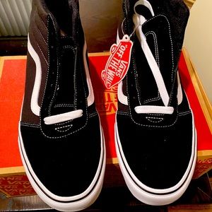 Vans -Suede Canvas- Black/White size 13. New